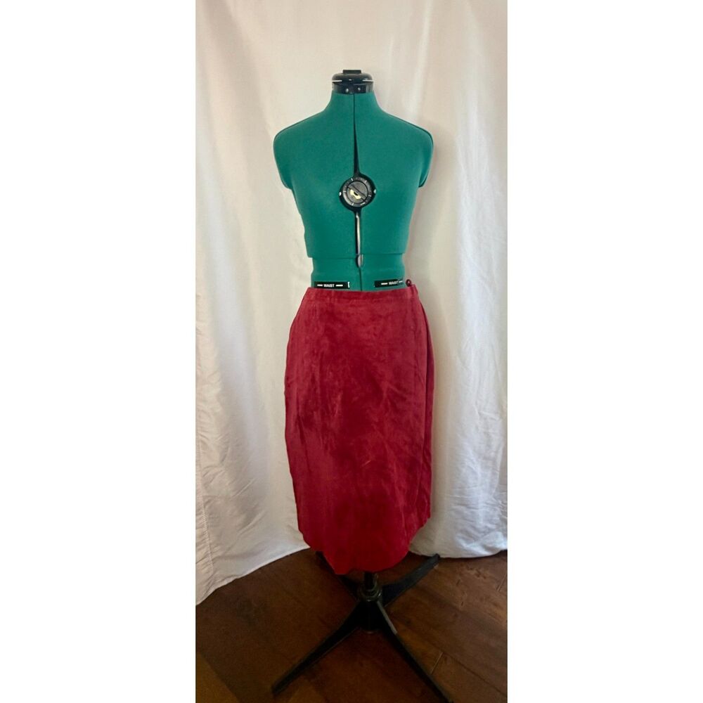 Vintage NWT Terry Lewis Red Suede Skirt. Size 16